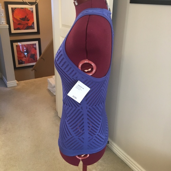 BNWT VSX/Victoria's Secret Sport Mesh Tank Top - Size M - Picture 3 of 6